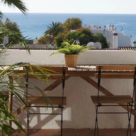 Almost Beachfront 2 Bedroom Townhouse Sleeps 6 라고스